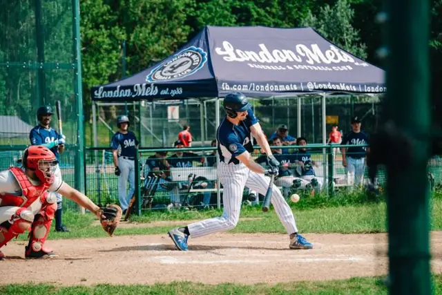 Metros v Herts Cardinals